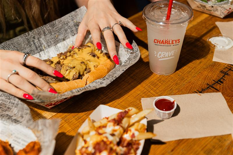 What Are the Best Sandwich Franchises? Hint: Charleys Cheestesteaks and Wings!